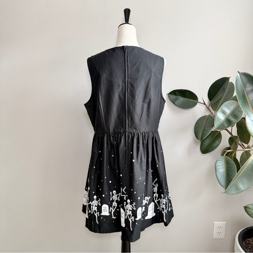 ModCloth x Black Friday Groovin' Graveyard A-Line Dress 16 - Picture 6 of 9